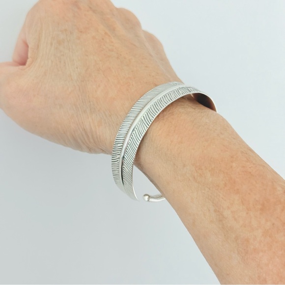 Sterling Silver Feather Bangle Bracelet, Silver Bracelets, Bangles, Angels Wing - Picture 14 of 14